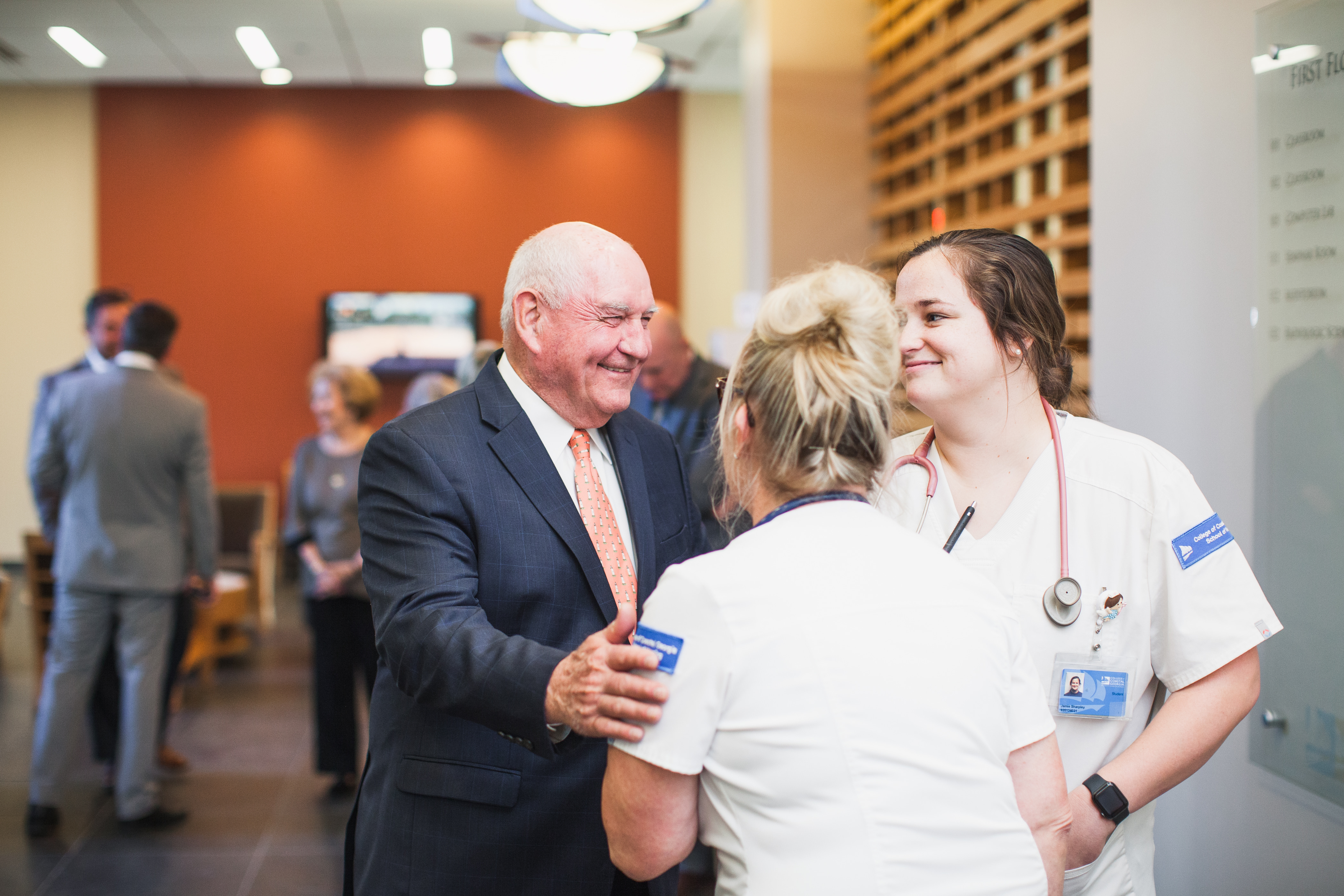 Chancellor_Meets_Health_Care_Professional_Students